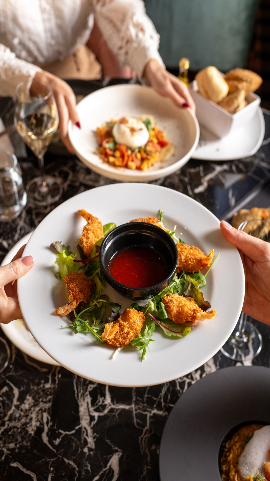 President_Hotel_Athens_Avenue_Lobby_Bar_Restaurant (14)